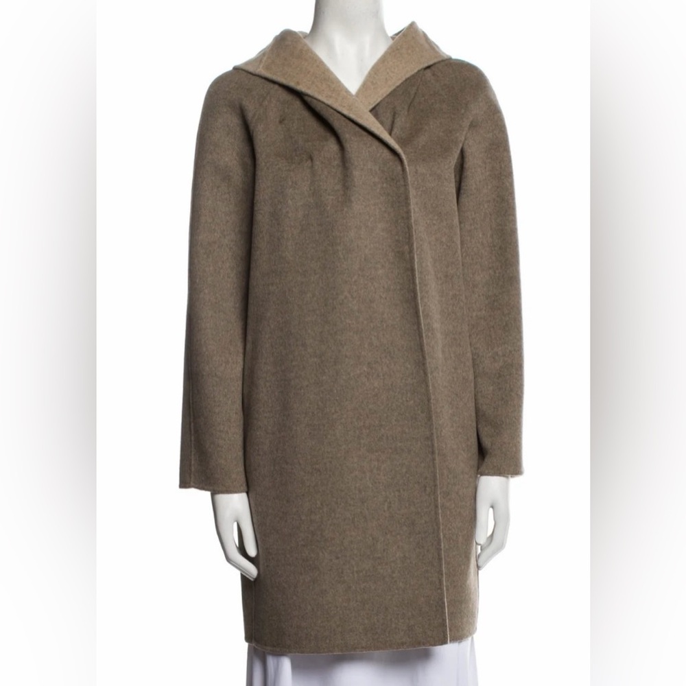 Vince Elegant Wool Tan Coat - Picture 2 of 7